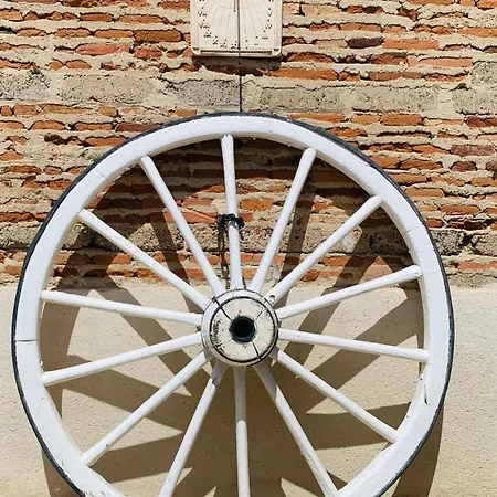 D'hotes Au Clos Georges לינה וארוחת בוקר 3*