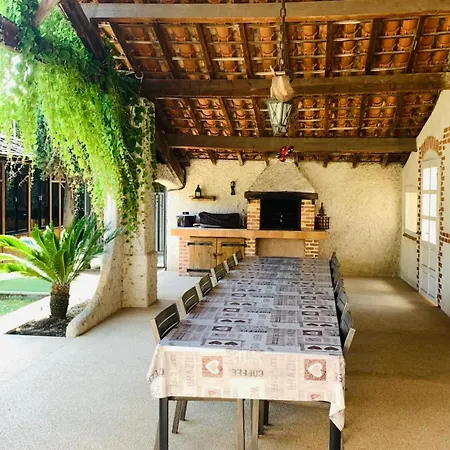 D'hotes Au Clos Georges 3*